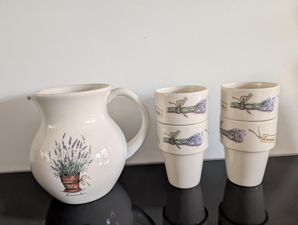 Kan en bekers Lavendel by Jet Tersteeg, Ophalen of Verzenden, Zo goed als nieuw, Overige stijlen, Kop(pen) en/of Schotel(s)
