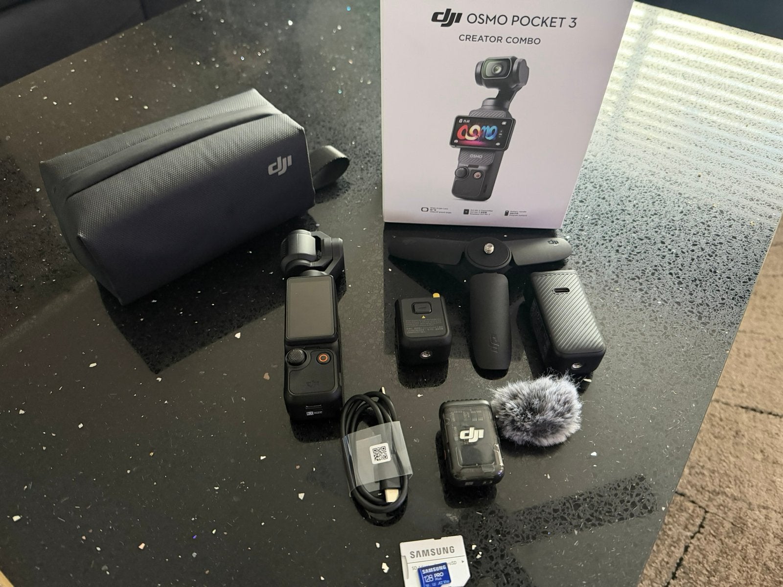 DJI Osmo Pocket 3 Creator Combo als nieuw en compleet., Audio, Tv en Foto, Actiecamera's, Ophalen of Verzenden, Nieuw, Overige merken