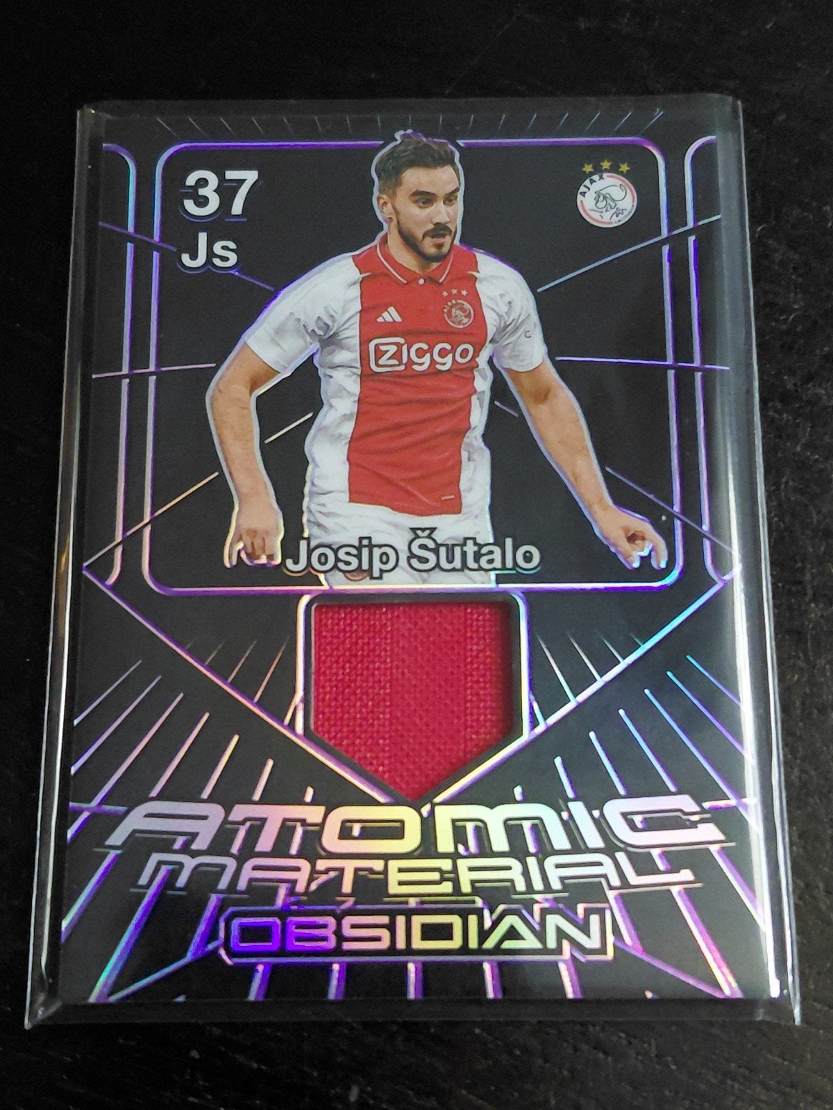 Josip Sutalo Atomic Material Obsidian Panini Relic 02/25, Ophalen of Verzenden, Zo goed als nieuw, Ajax, Spelerskaart