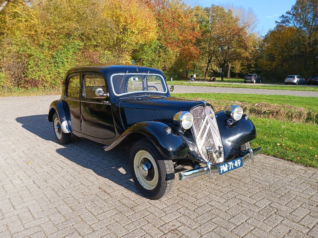 Citroën Traction Avant 11BL 1951 Zwart, Auto's, Stof, Zwart, 26 km/l, Particulier
