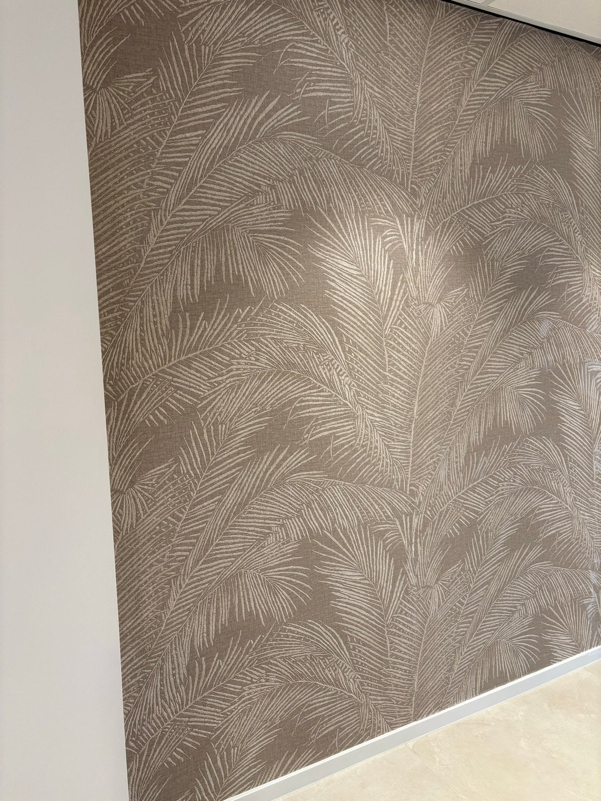 Nieuwe rol ARTE MAUI BEHANG GREIGE 81533 - Palmblad Patroon, Ophalen, 10 tot 25 m², Beige