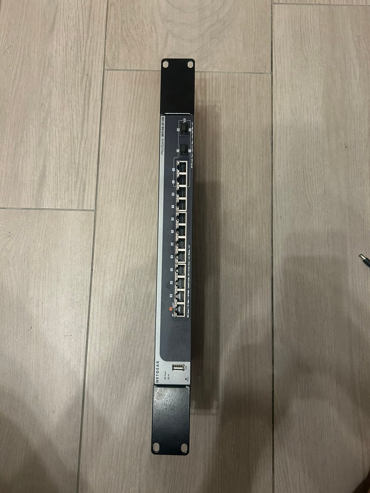 NETGEAR ProSAFE M4100-D12G – 12-Port Gigabit Managed Switch, Ophalen of Verzenden, Gebruikt