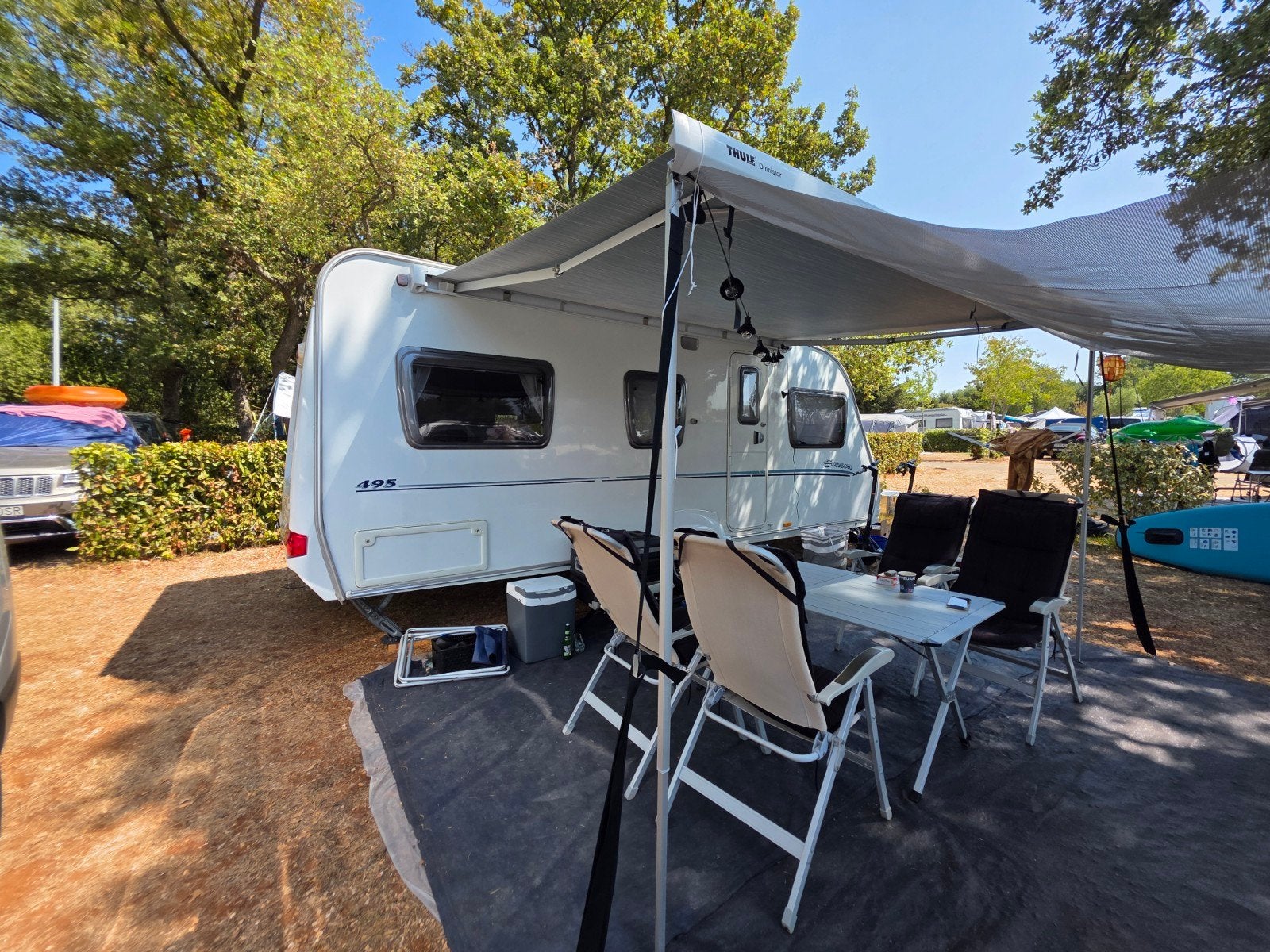 Sprite Europa 495 caravan Airco, cassete luifel, Mover, Rondzit, Frans bed, Particulier, 6 tot 7 meter