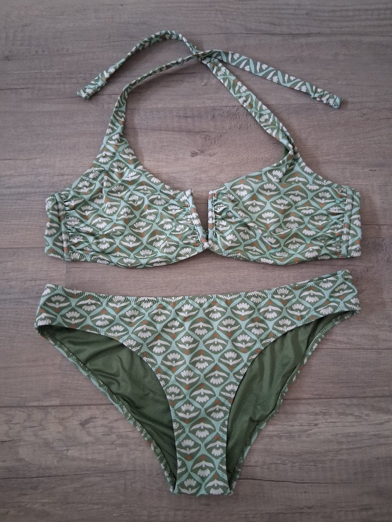 Benetton groene bikini met print + bijpassende tuniek, Kleding | Dames, Ophalen, Benetton, Zo goed als nieuw, Bikini