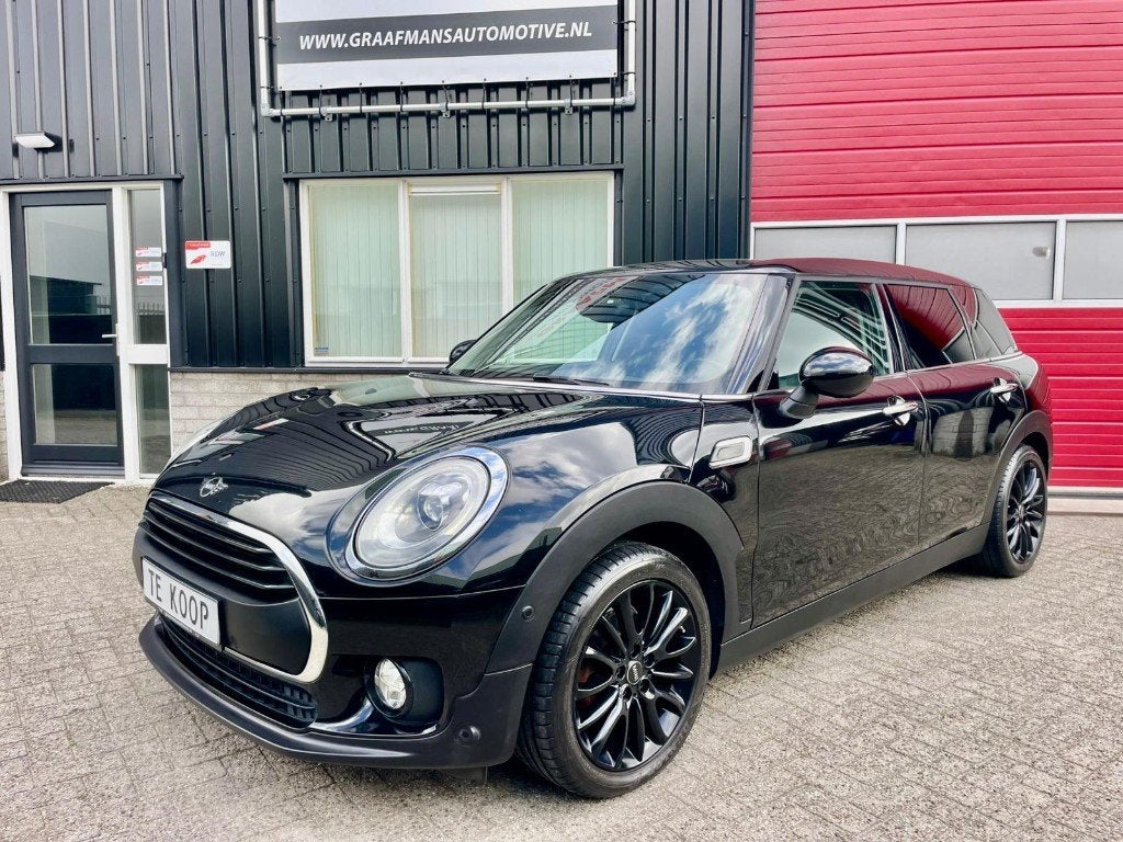 Mini Clubman bj. 2019 Navigatie, Led/Xenon 1 jaar Garantie, Auto's, Mini, Voorwielaandrijving, Stof, Bi-Xenon koplampen, Zwart