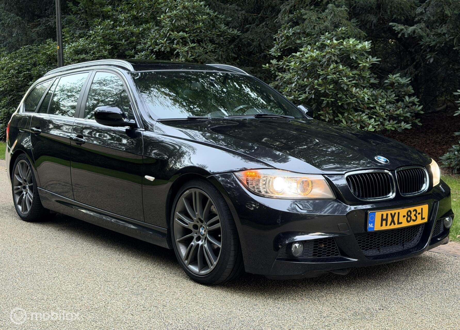 BMW 3-serie Touring 325i M-Sport Leer Panodak Cruise Clima, Achterwielaandrijving, Gebruikt, Zwart, 1600 kg