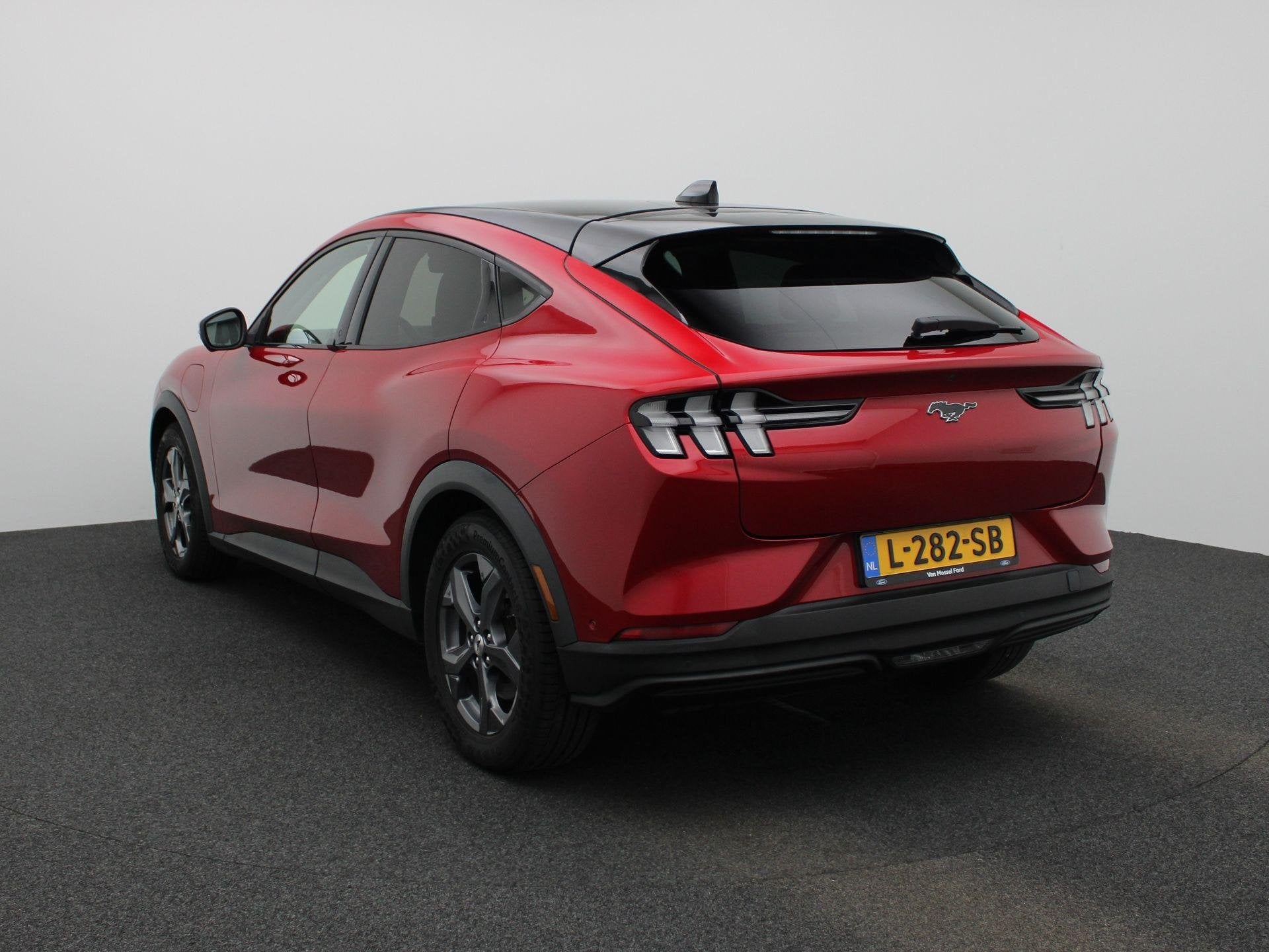 Ford Mustang Mach-E RWD 75 kWh | 258 PK | SOH 95% | TECHNOLO, Auto's, Automaat, 12 maanden, Gebruikt, 750 kg