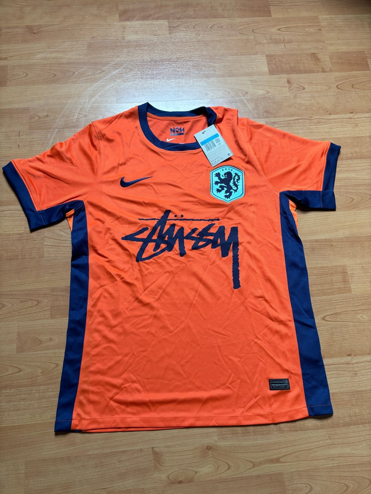Nike x Stussy KNVB Oranje Thuisshirt Maat M Nieuw, Ophalen of Verzenden, Nieuw, Maat 48/50 (M), Oranje