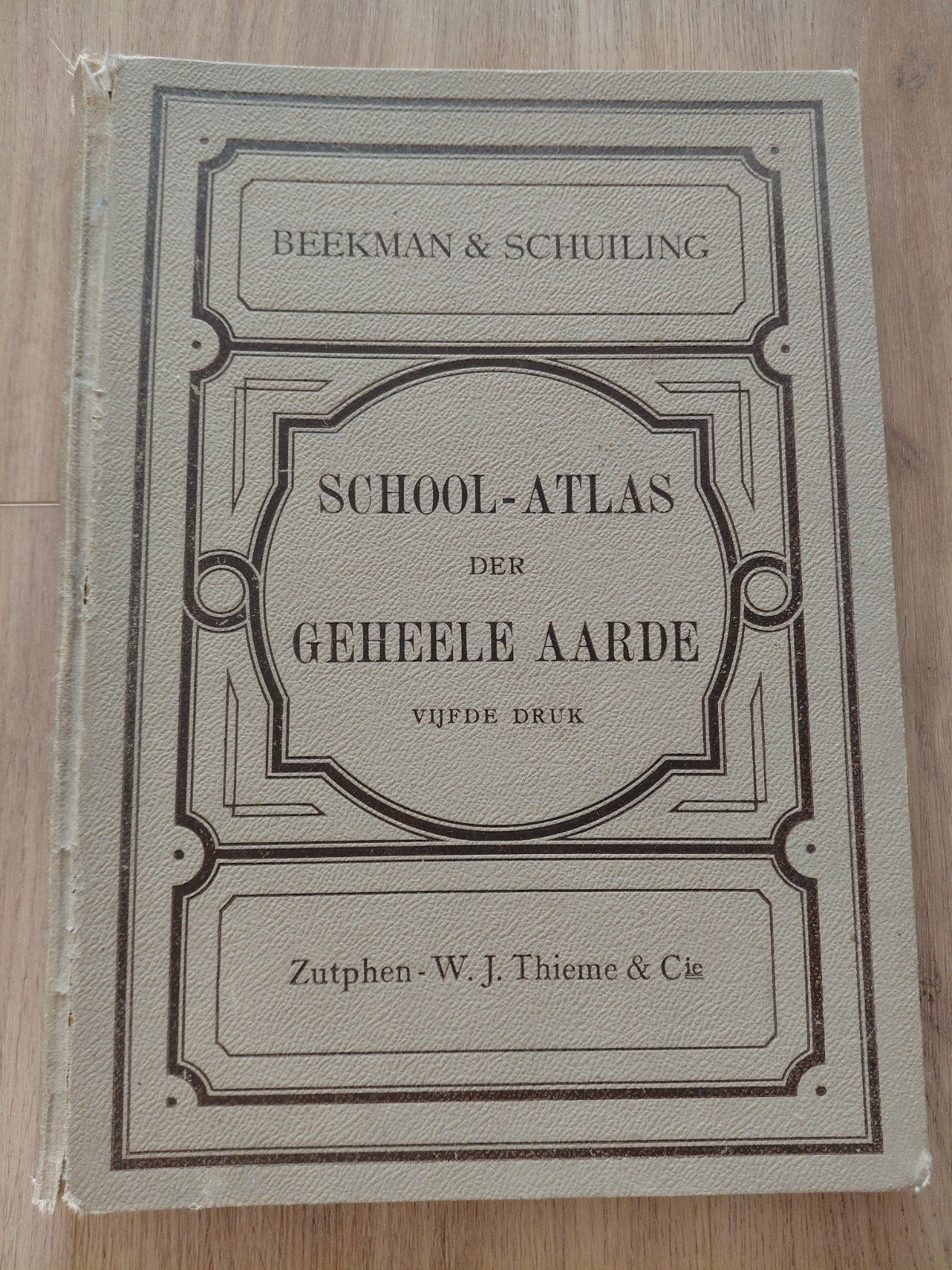 School-atlas der geheele aarde 5e druk, Overige atlassen, W.J. Thieme, 1800 tot 2000, Wereld