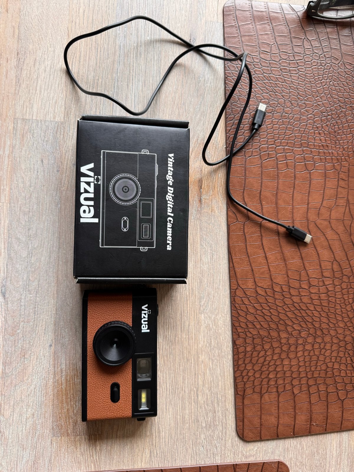 Vizual Vintage Digitale Camera - Zo goed als nieuw, Audio, Tv en Foto, Ingebouwde flitser, USB-kabel, Ophalen of Verzenden, Zo goed als nieuw