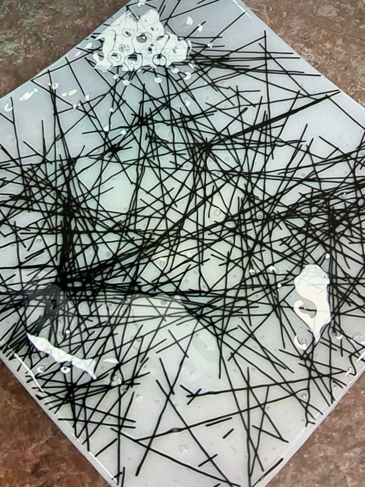 Wit zwart dikwandige schaal, melkglas spagetti string, Ophalen, Zo goed als nieuw, Rond, Glas