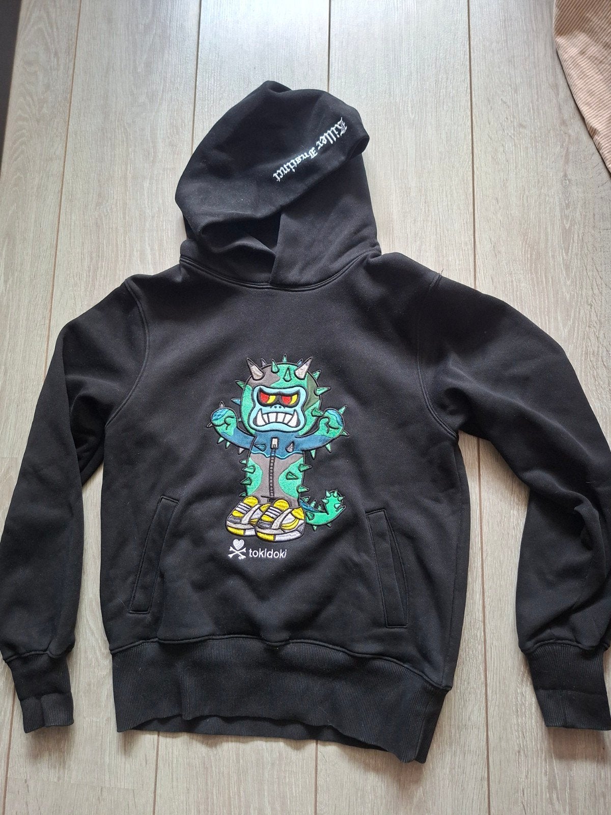 In gold we trust The Notorius Tokidoki 2 hoodie, Zwart, Ophalen of Verzenden, Zo goed als nieuw, In Gold We Trust