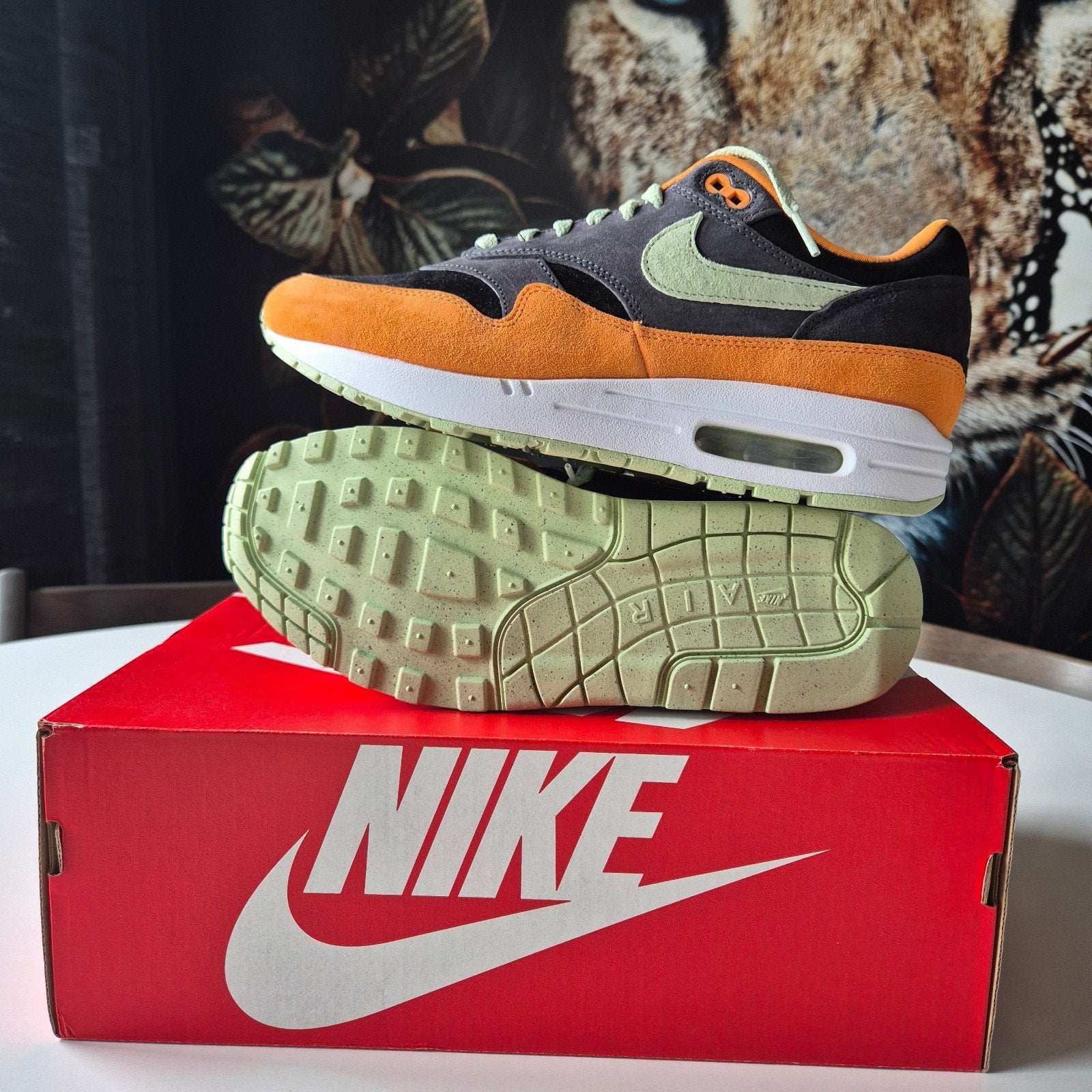 Nike Air Max 1 "Honey Dew Ugly Duckling" maat 43, Ophalen of Verzenden, Nieuw, Overige kleuren
