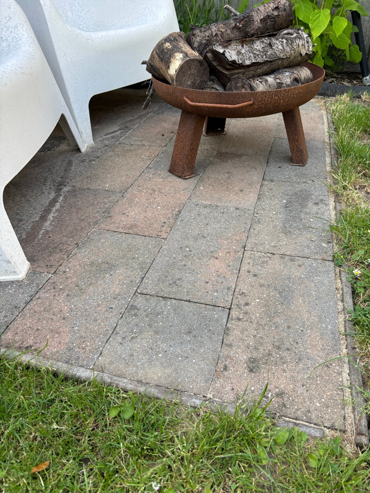 GRATIS Ongeveer 3m2 gebruikte terrastegels, Tuin en Terras, Tegels en Klinkers, Ophalen, Gebruikt, Minder dan 5 m², Beton
