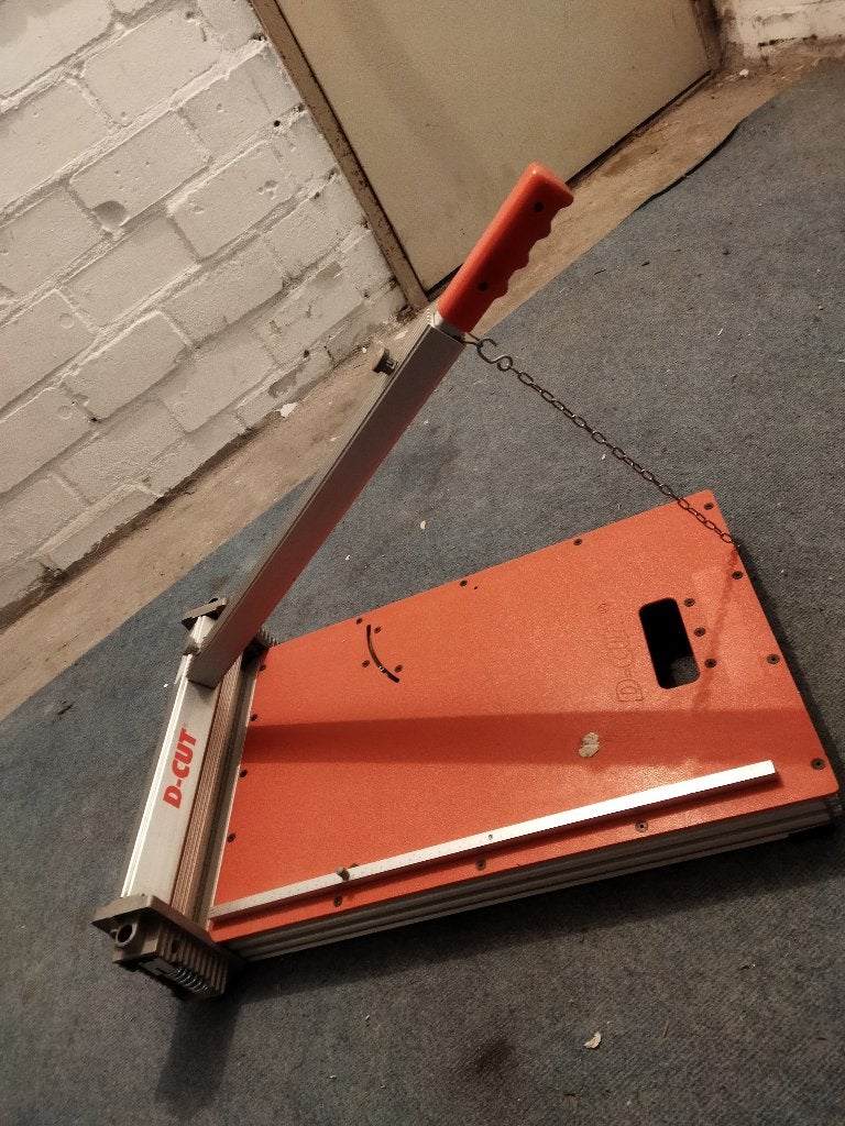 Cutter for laminat, Huis en Inrichting, Stoffering | Vloerbedekking, Ophalen, Zo goed als nieuw, Oranje, Laminaat