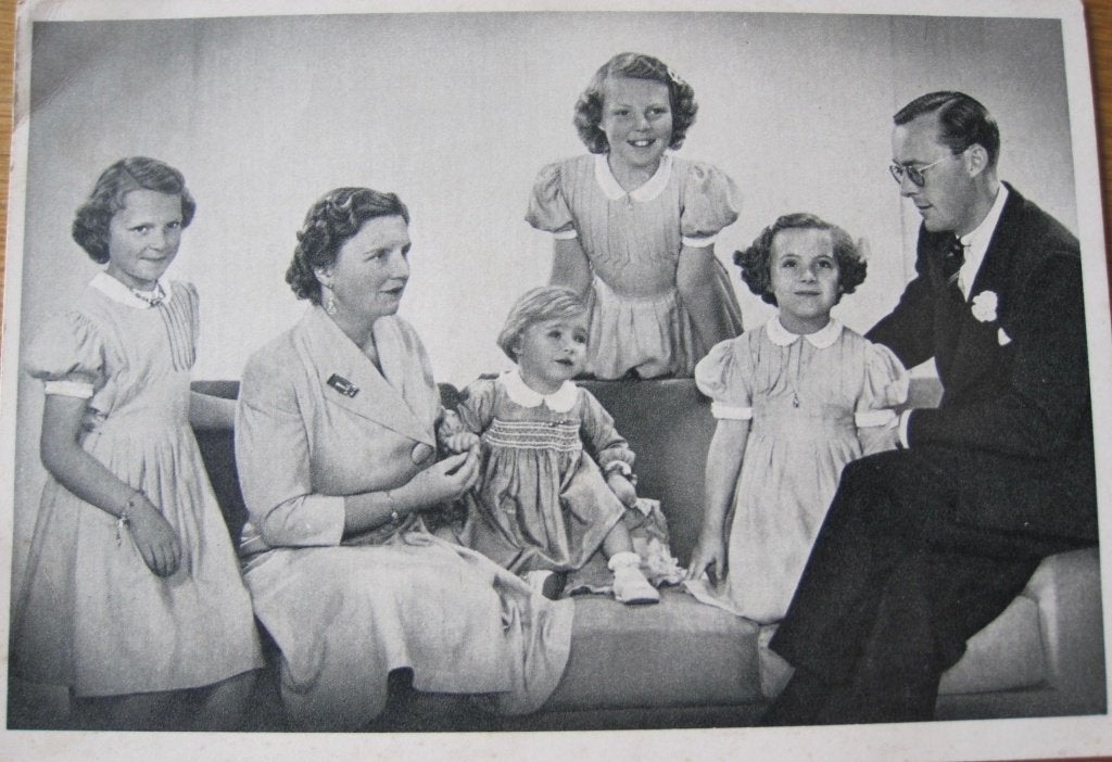 Prins Bernhard en zijn gezin 1949 - 1950 - nieuw, Verzenden, 1940 tot 1960, Ongelopen, Overige thema's