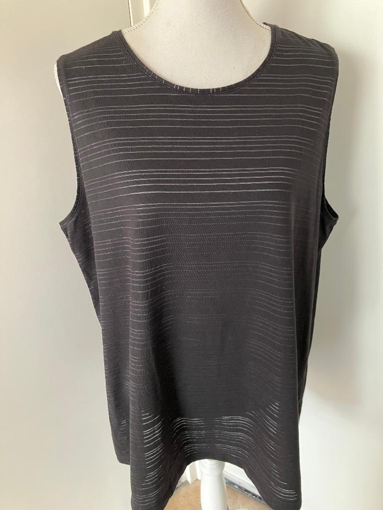 ulla popken maat 50/52 valt als 48 oksel tot oksel 63 cm