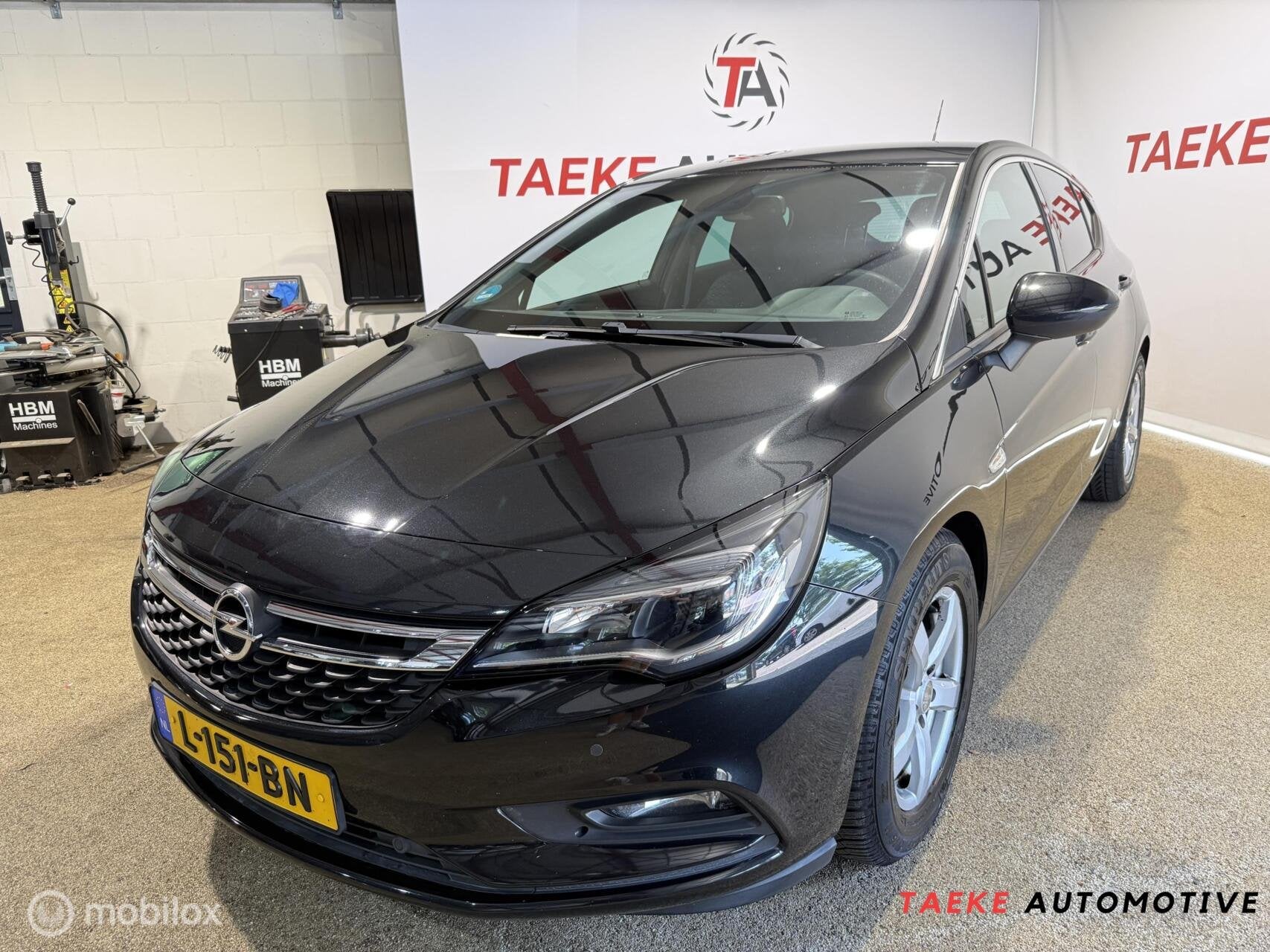 Opel Astra 1.4 Business+ CLIMA/CRUISE/PDC/STOELSTUURVERWARM, Voorwielaandrijving, Stof, Gebruikt, 150 pk