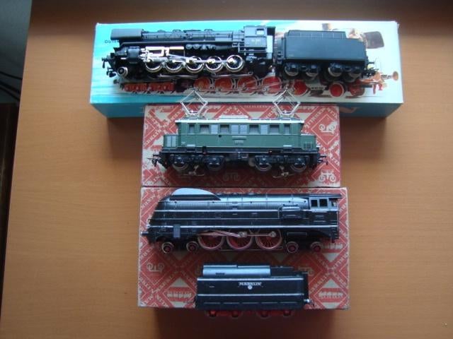 Bericht., Hobby en Vrije tijd, Modeltreinen | H0, Zo goed als nieuw, Locomotief, Wisselstroom, Märklin, Verzenden