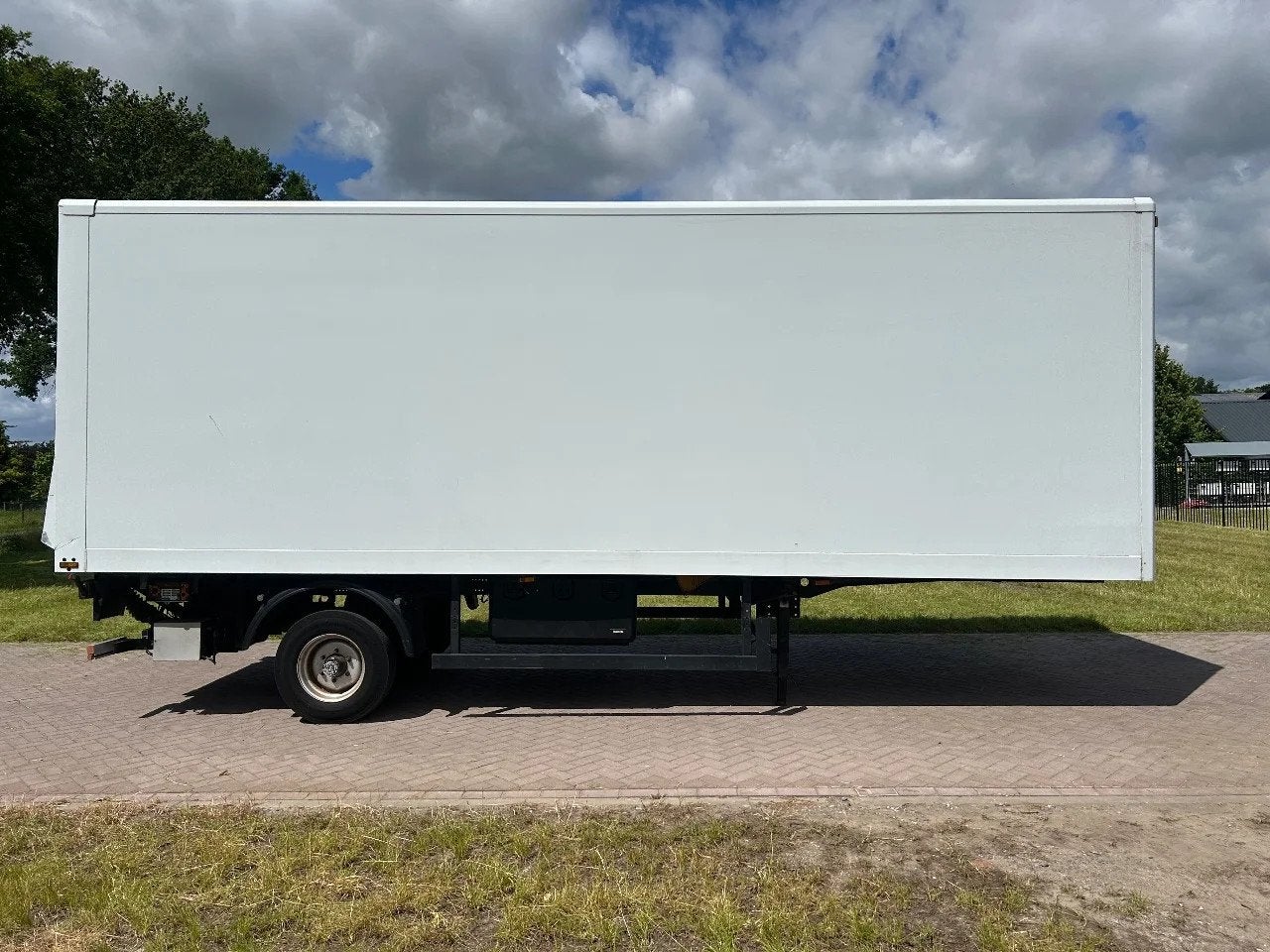 SAXAS BE OPLEGGER 8.9 TON MET LAADKLEP 1500 KG (bj 2008), Auto's, Overige brandstoffen, Bedrijf, Geïmporteerd, Aanhangers en Opleggers