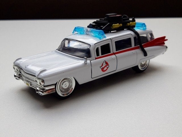 Ghostbusters Ecto 1 Cadillac – Jada Toys 1:32, Overige merken, Auto, Nieuw, Ophalen of Verzenden