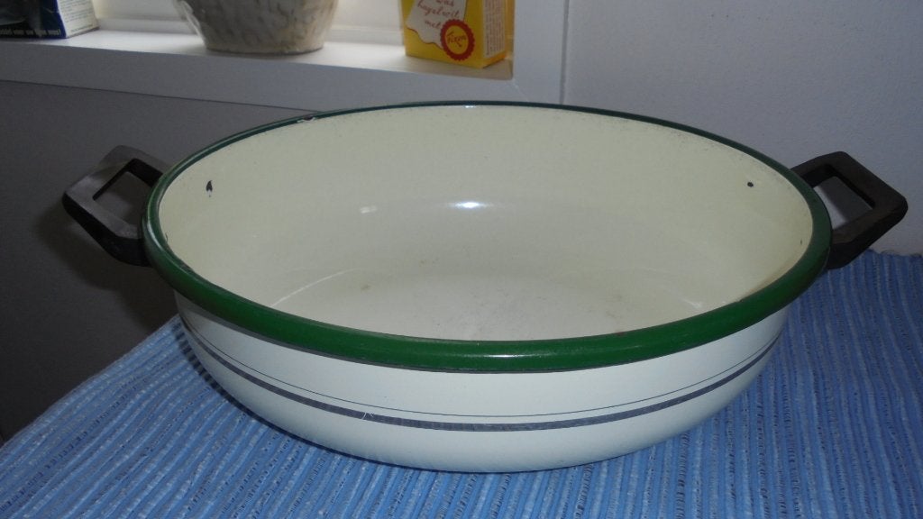 creme emaille afwasteil met goudbies 35x29x10-cm, Antiek en Kunst, Antiek | Emaille, Ophalen of Verzenden