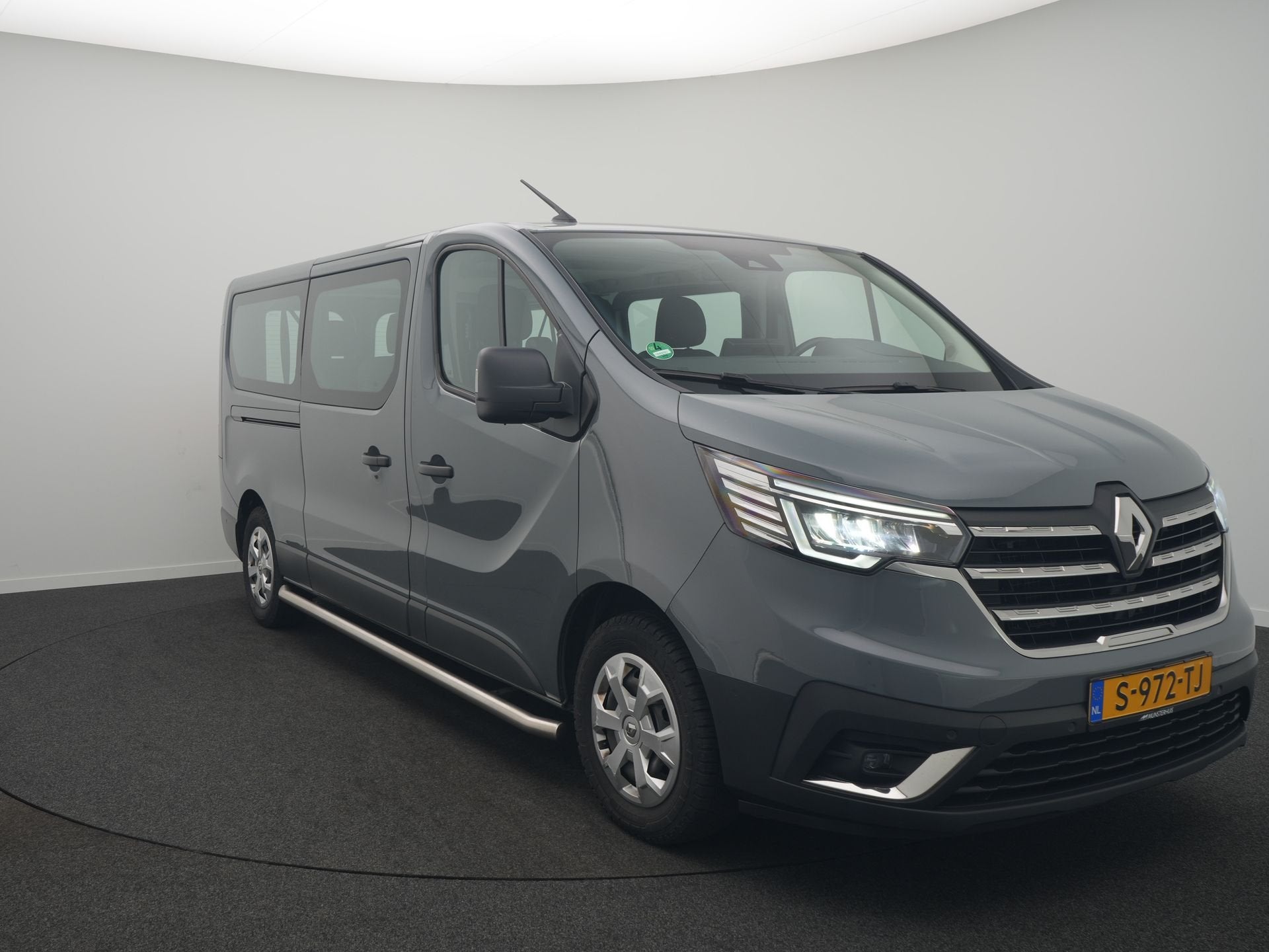 Renault Trafic - 9 persoons - 150 pk - All Seasonbanden - Na, Auto's, Dealer onderhouden, Gebruikt, 150 pk, 2500 kg