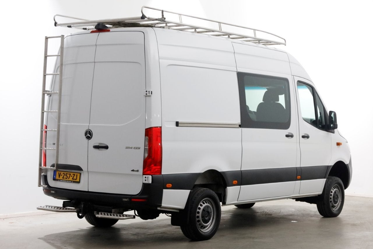 Mercedes-Benz Sprinter 314 CDI 143pk E6 L2H2 4x4 ZG1 D.C. Ai, Auto's, 2590 kg, Gebruikt, Euro 6, 2800 kg