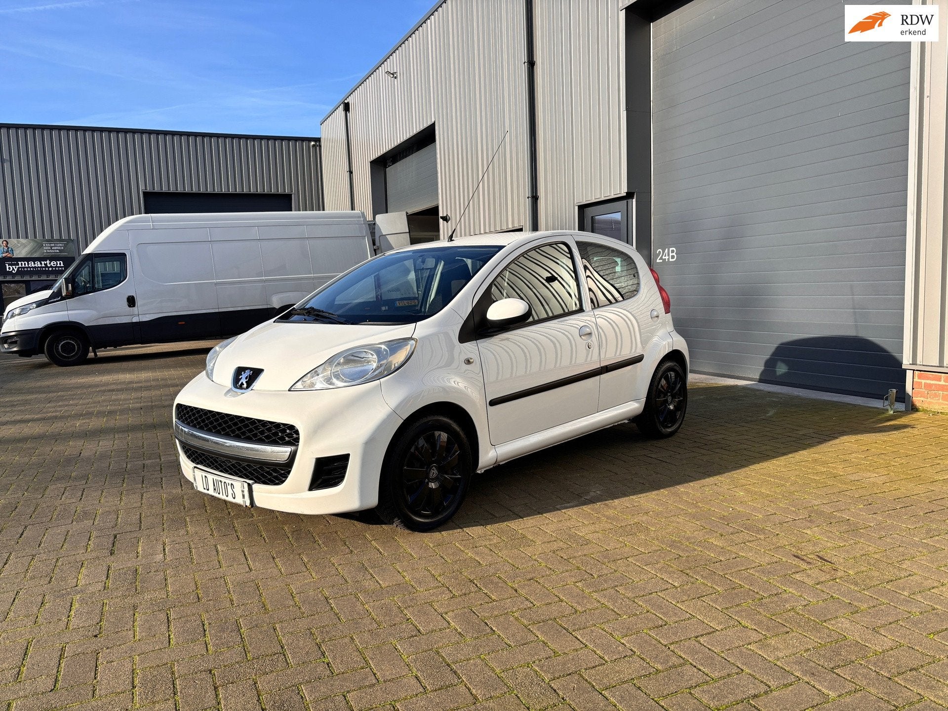 Peugeot 107 1.0-12V Sublime 2e EIGENAAR 5 DEURS, Auto's, Voorwielaandrijving, Stof, Gebruikt, Zwart