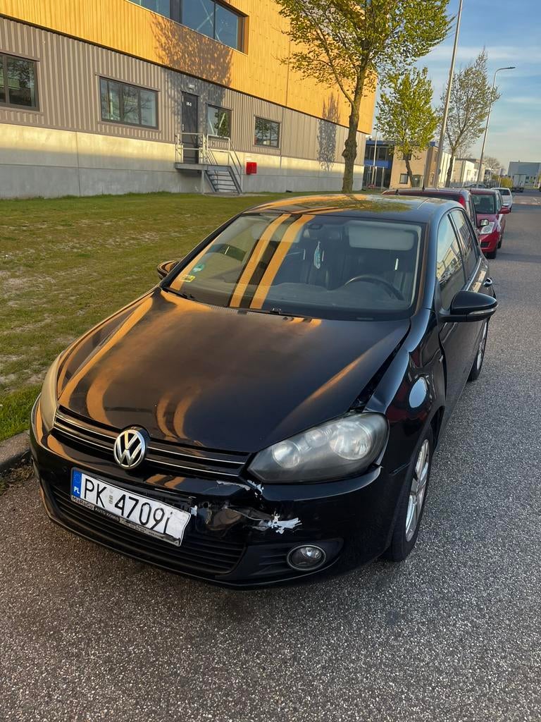 Golf 6 1.6 Match 2012 for sale, Auto's, Volkswagen, Achterwielaandrijving, Overige bekleding, Zwart, Overige kleuren