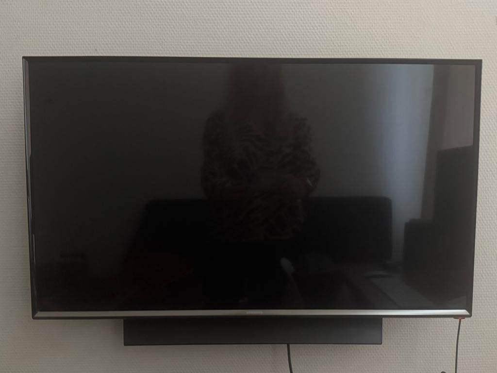 TV met muurbeugel Samsung LT32E310, Ophalen of Verzenden, 50 Hz, Samsung