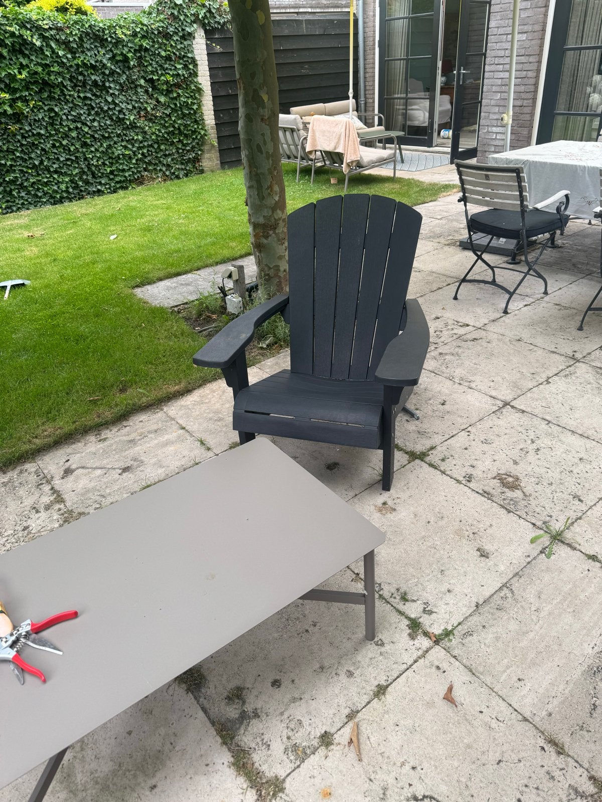 Adirondack stoel - Donkergrijs kunststof, Tuin en Terras, Tuinstoelen, Ophalen, Gebruikt, Kunststof
