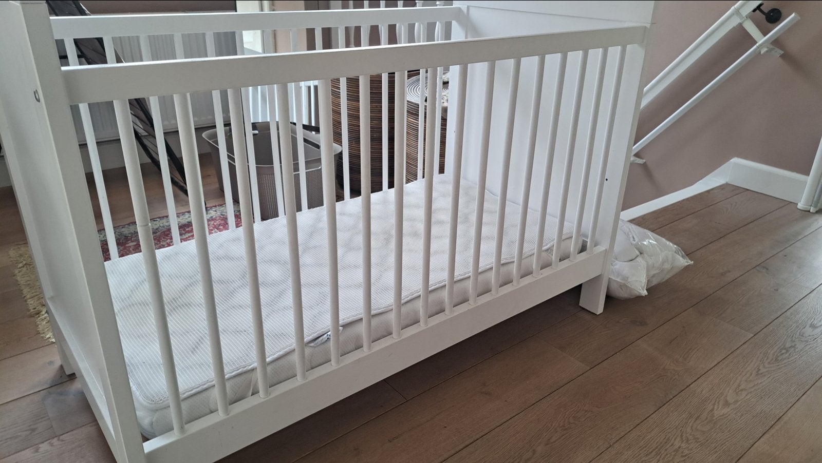 Bopita ledikantje wit met matras, topper, dekbed en laken, Huis en Inrichting, Gebruikt, Wit, Hout, Eenpersoons