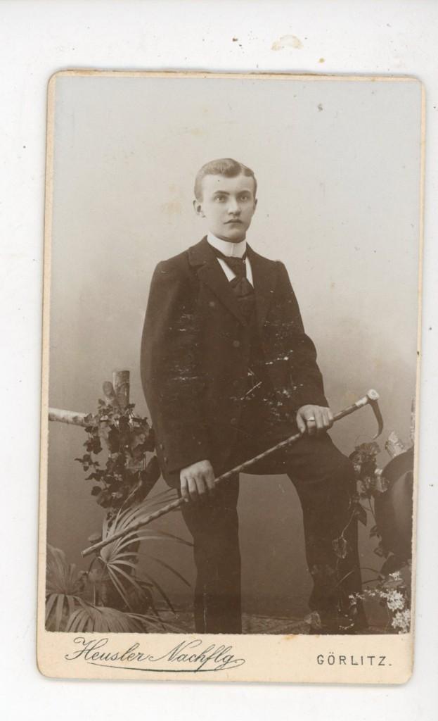 B15; CDV foto jongeman, Verzamelen, Foto's en Prenten, Verzenden, Voor 1940, Nieuw, Foto