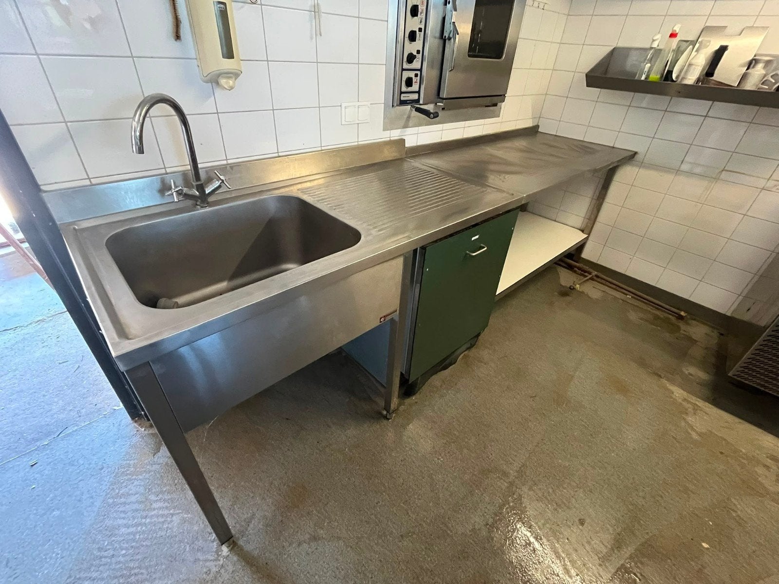 wastafel en werkbank, Ophalen, Gebruikt