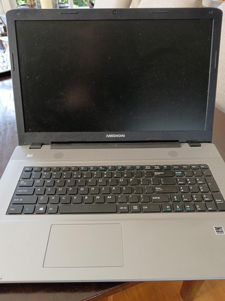 Medion Akoya model E7424, Computers en Software, Windows Laptops, Ophalen, 17 inch of meer, Onbekend