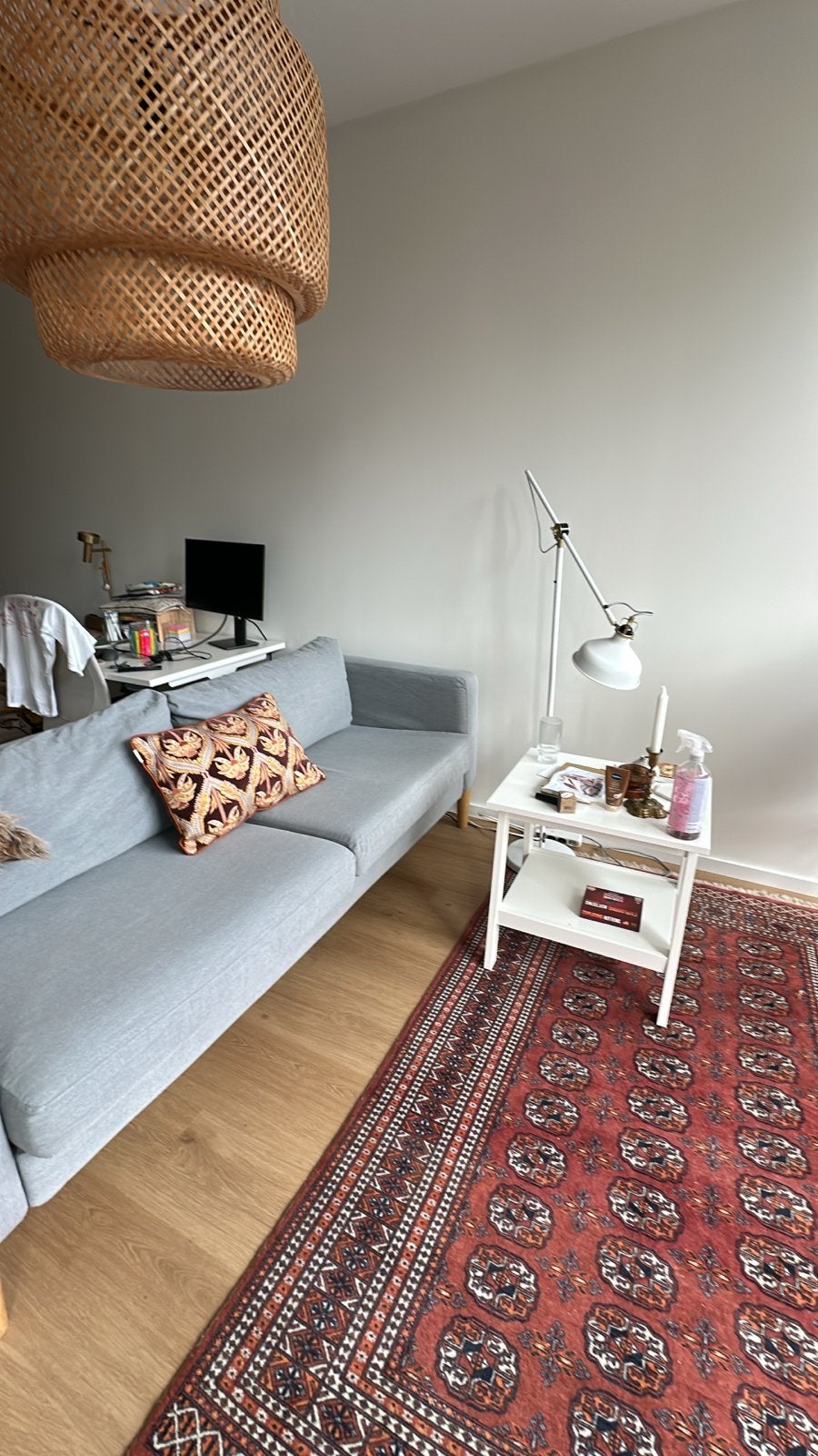 IKEA Karlstad Sofa - Licht beschadigd, zelf te repareren, Huis en Inrichting, Banken | Bankstellen, Ophalen, Gebruikt, Driepersoons