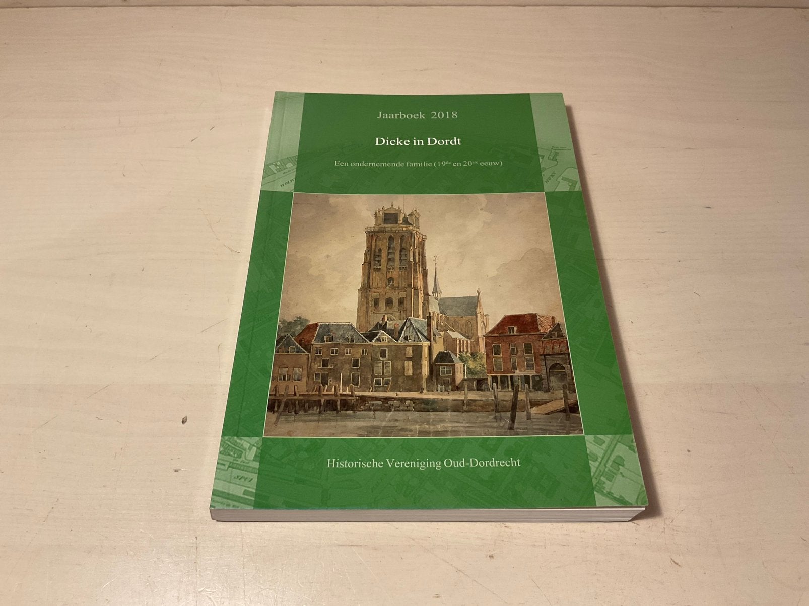 Dicke in Dordt - Een ondernemende familie, Boeken, Ophalen of Verzenden, Zo goed als nieuw