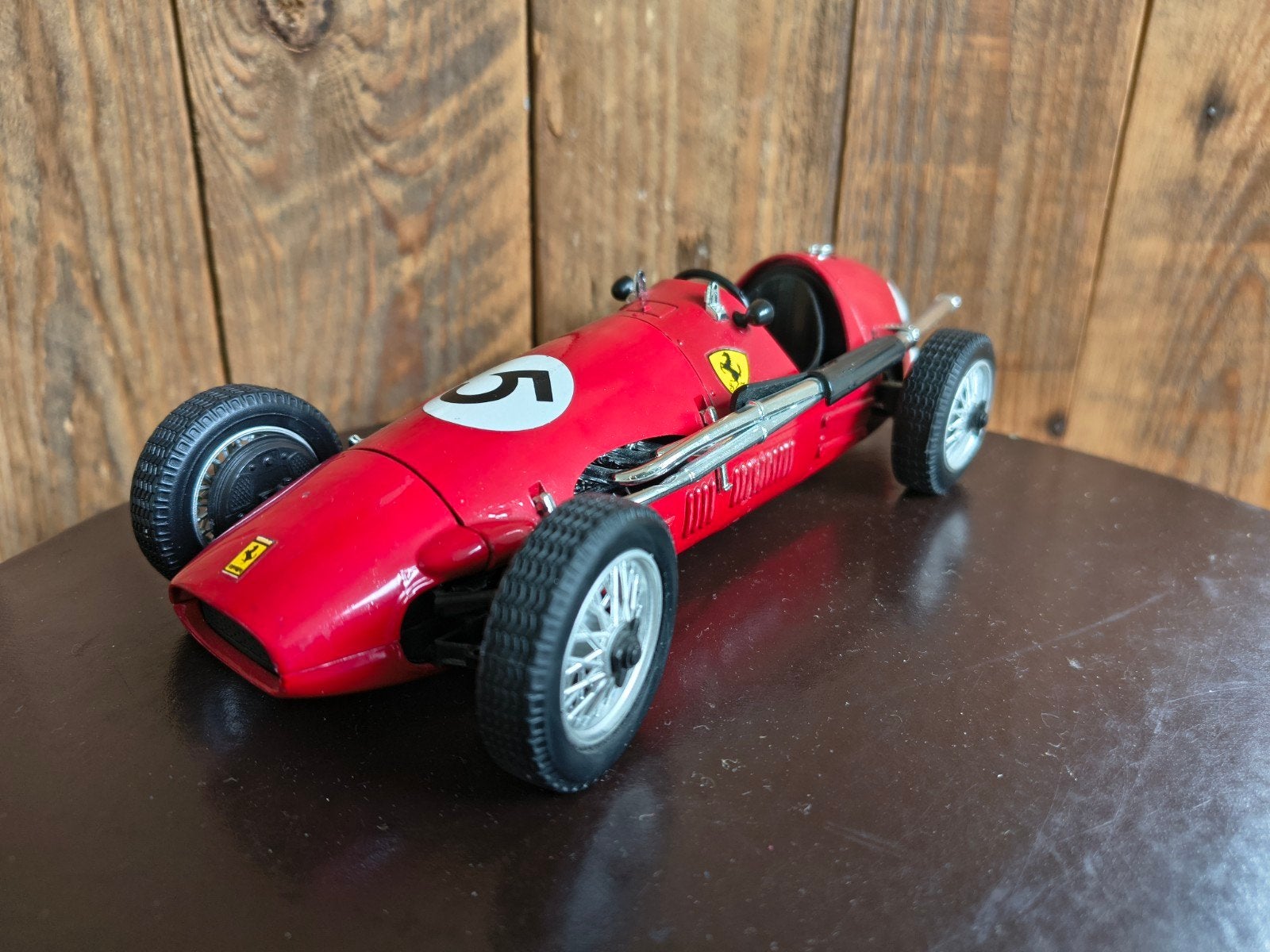 Ferrari 500 F2 #5 (1952) - Polistil, klassiek formaat, Ophalen of Verzenden, Zo goed als nieuw, Auto, Bburago