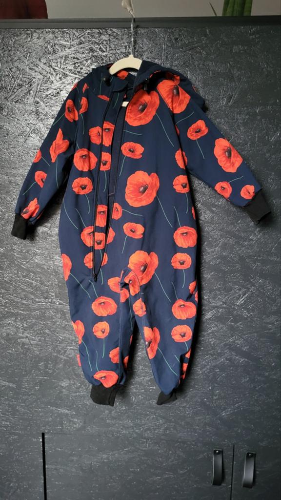 Softshell Ielm onesie met klaprozenprint - maat 104, Kinderen en Baby's, Ophalen, Zo goed als nieuw, Ielm, Meisje