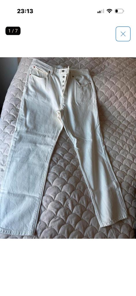 voor 30€ bijna niuwe Levis, Ophalen of Verzenden, Zo goed als nieuw, Blauw, W32 (confectie 46) of kleiner