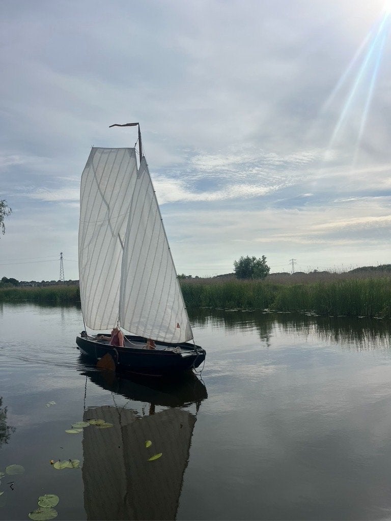 GWS Schouw Epoxy Houten Schouw met Elektromotor, Watersport en Boten, Ophalen, Gebruikt, Inclusief zeilen, Elektrisch
