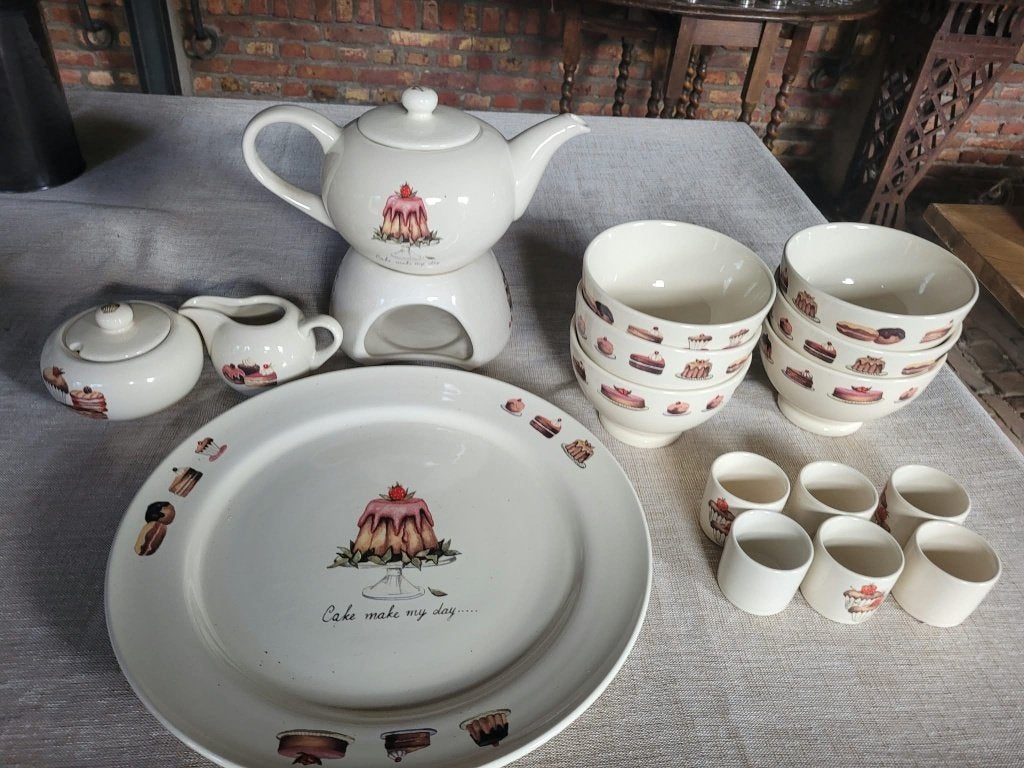 servies cake my day, Landelijk/Boerenbont, Ophalen of Verzenden, Zo goed als nieuw, Aardewerk