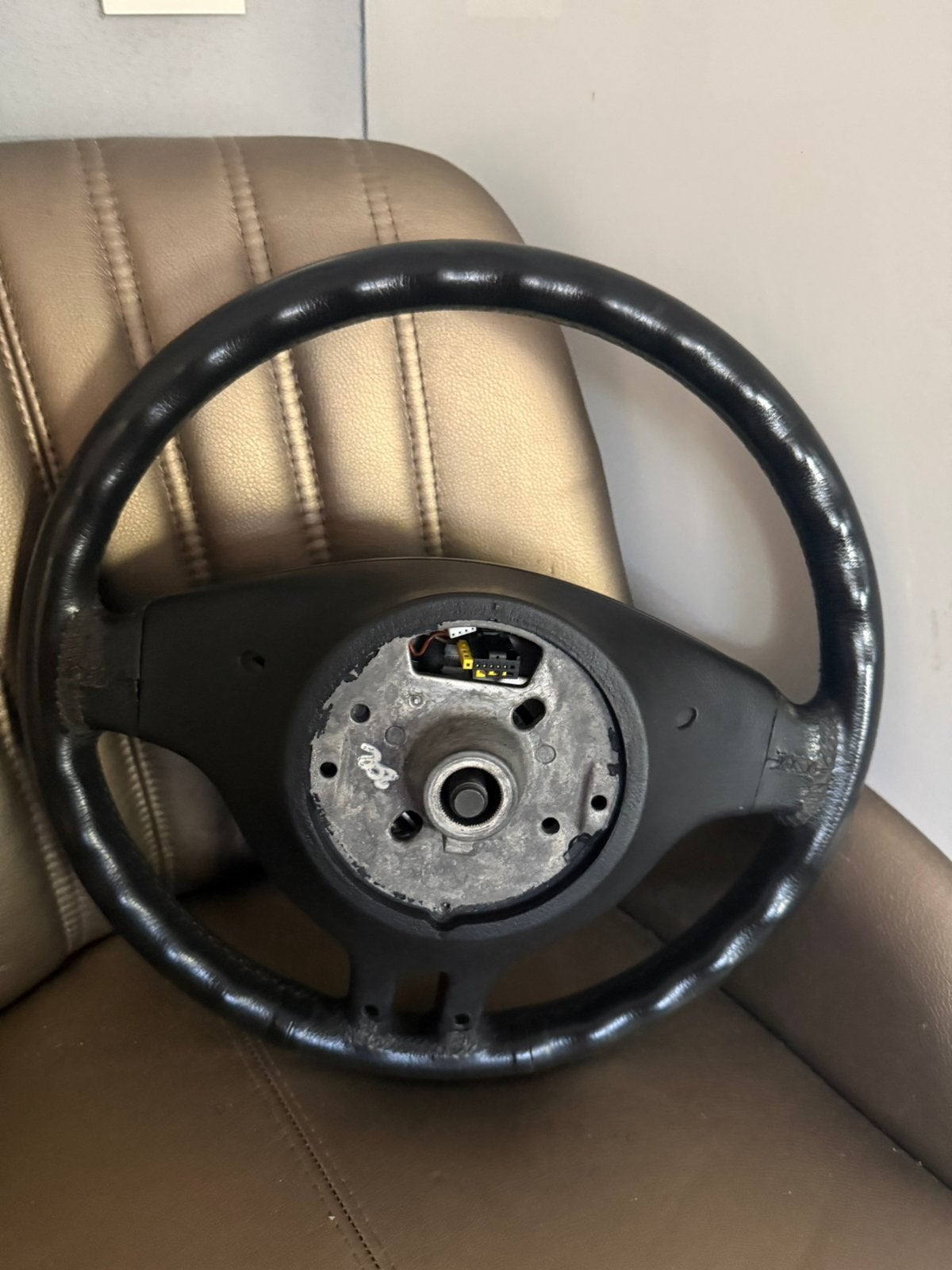 Foto 8 van BMW E39  E46 E53 E83 leder stuur wiel  orgigineel
