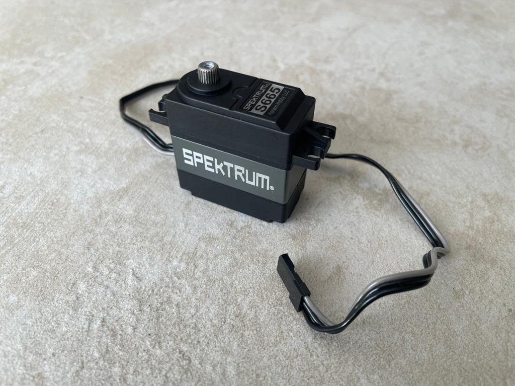 Nieuwe Spektrum S665 servo uit een Arrma, Ophalen of Verzenden, Zo goed als nieuw