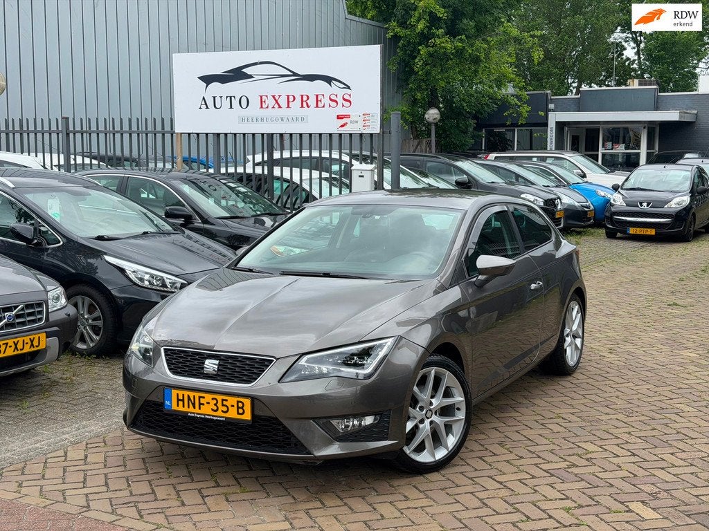 Seat LEON SC 1.4 TSI FR/Airco/Cruise/stoelverwarming/Navi/Ni, Gebruikt, 4 cilinders, 122 pk, Handgeschakeld