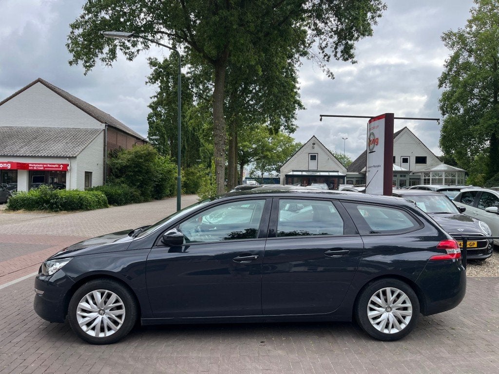 Peugeot 308 SW 1.6 BLUEHDI ACCES / TREKHAAK / AIRCO / NAVI /, Auto's, Gebruikt, Euro 6, 4 cilinders, 140 €/maand