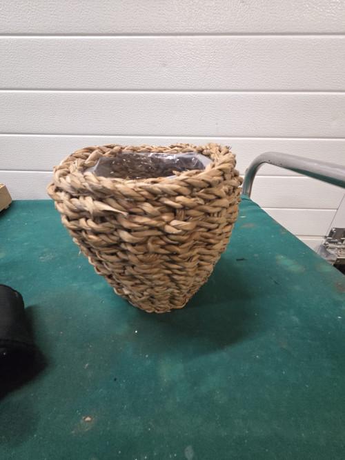 bloempot gevlochten, Tuin en Terras, Bloempotten, Ophalen of Verzenden, 'T Olde Gre-j, Info@toldegrej.nl, Endepoelstraat 20f Didam