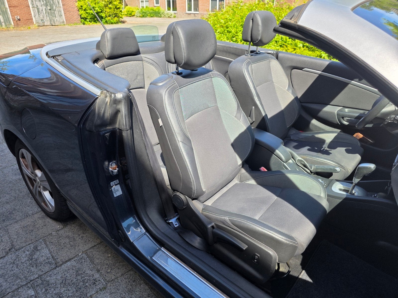 Renault Mégane 2.0 16V 140 CVT Coupe Cabrio 2011 Zwart, Auto's, Renault, Particulier, Mégane, Benzine, D, Cabriolet, Automaat