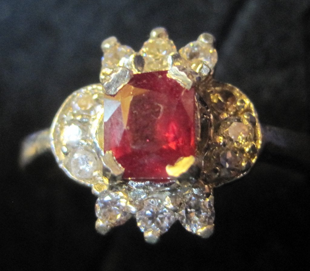 Design zilver ring met %100 natuurlijke robijn, Ophalen, Zo goed als nieuw, 17 tot 18, Met edelsteen